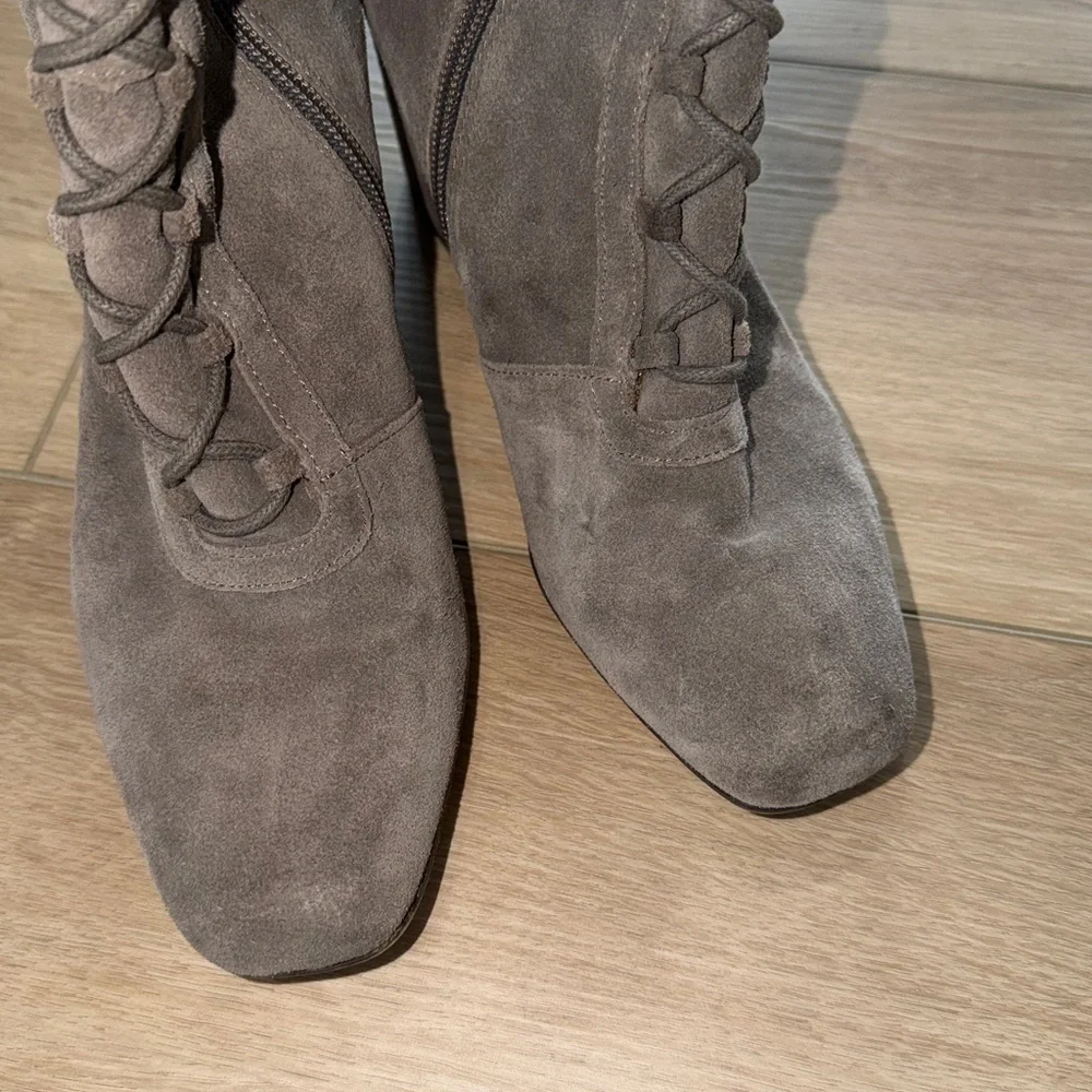 Franco Sarto PANYA grey suede lace-up over-the-knee boots with a block heel 7M